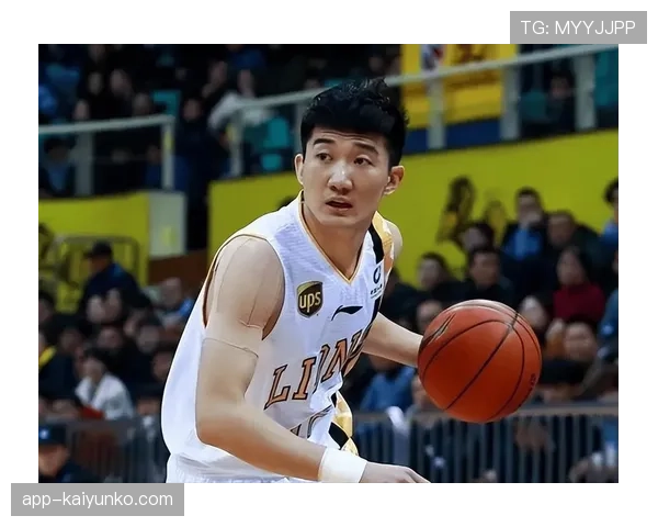 孙铭徽赛场上一板一眼，换下场居然是隔壁大爷的生活节奏？